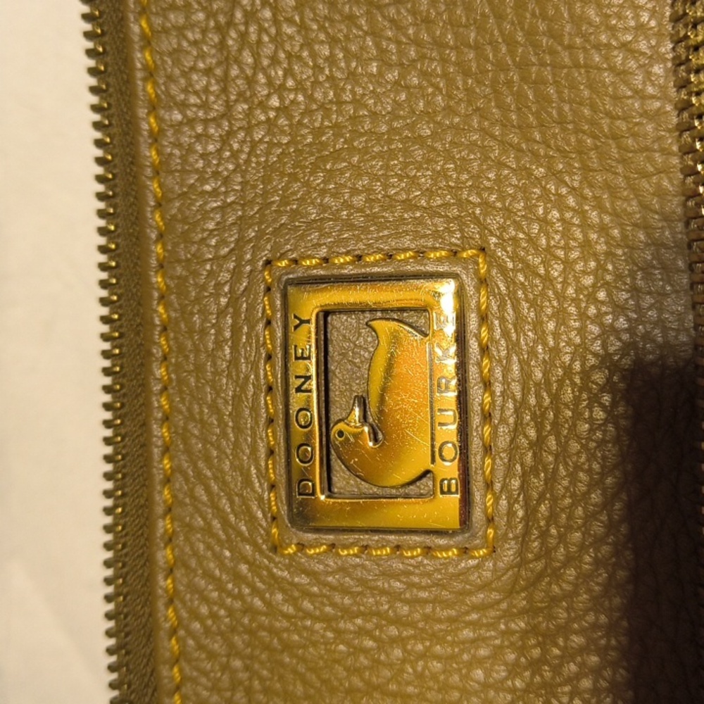 Dooney And Bourke Crossbody Bag - Picture 4 of 11